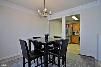 9246 Cardinal Forest Ln in Lorton, VA - Building Photo - Building Photo