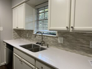 6408 Belair Dr in Texarkana, TX - Building Photo - Building Photo