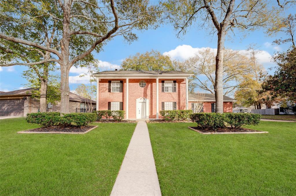 17122 Yeoman Way in Crosby, TX - Building Photo