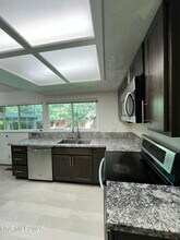1965 Woodtrail Dr in Sparks, NV - Building Photo - Building Photo
