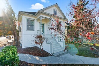 403 1st St in Napa, CA - Building Photo - Building Photo