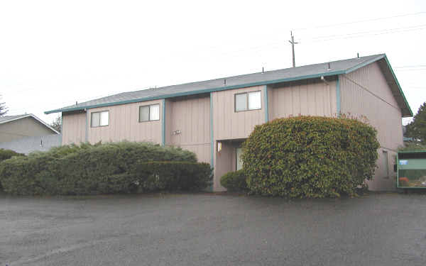 Rock Creek Village Apartments in Portland, OR - Building Photo