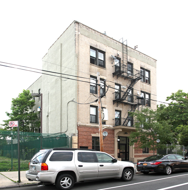 1445 St Marks Ave in Brooklyn, NY - Building Photo