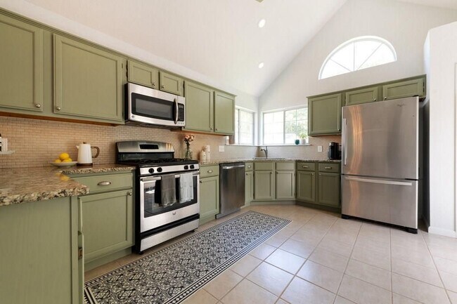 16303 Lone Wolf Dr in Leander, TX - Building Photo - Building Photo