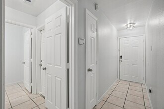 4021 Preferred Pl in Dallas, TX - Building Photo - Building Photo