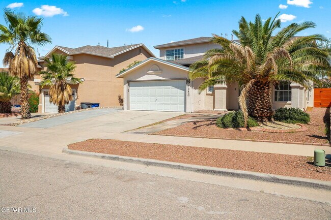7089 Tierra Roja St in El Paso, TX - Building Photo - Building Photo