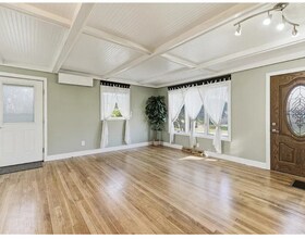 21 Knox Bros Ave in Searsport, ME - Foto de edificio - Building Photo