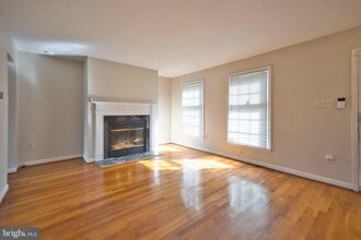 800 Rosemere Ave in Silver Spring, MD - Building Photo - Building Photo