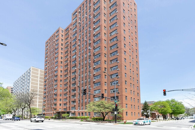 2909 N Sheridan Rd