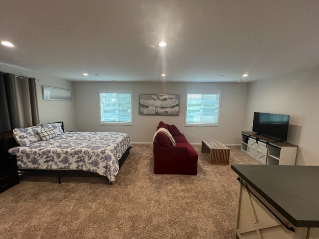 1524 Mira Mar Ave in Seaside, CA - Building Photo - Building Photo