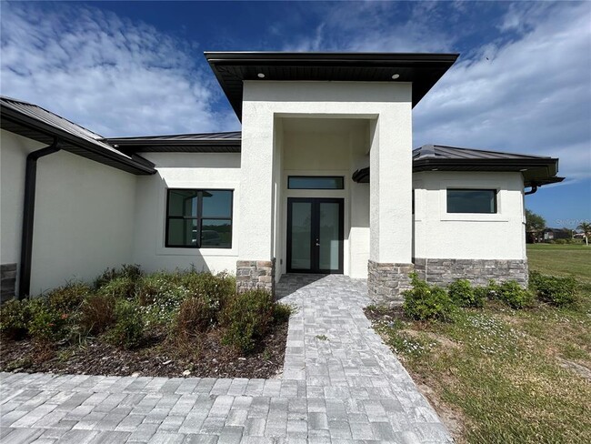 17313 Muscat Ln in Punta Gorda, FL - Building Photo - Building Photo