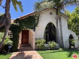 401 Kings Rd in West Hollywood, CA - Building Photo