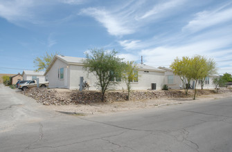 1901-1915 N Park Ave in Tucson, AZ - Foto de edificio - Building Photo