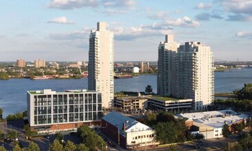 Residences at Pier 40 in Philadelphia, PA - Building Photo - Building Photo