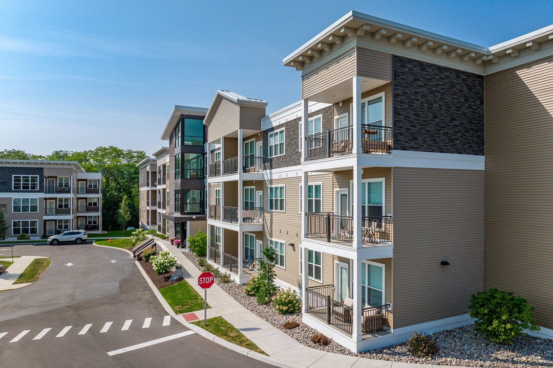 Tumblerock Luxury Apartments in Syracuse, NY - Building Photo