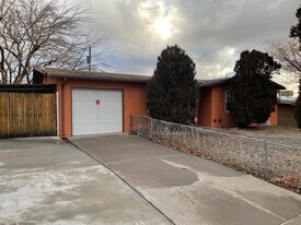 13312 Cloudview Ave NE in Albuquerque, NM - Building Photo