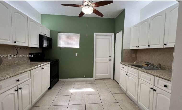 113 NW 35th St in Miami, FL - Building Photo