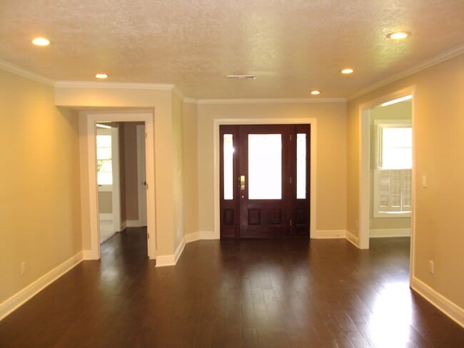 2490 Harrison Ave in Beaumont, TX - Building Photo - Building Photo