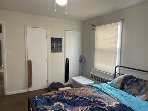 976 Jerusalem Ave, Unit Pet friendly in Uniondale, NY - Building Photo - Building Photo