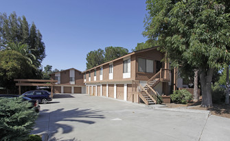 5661 Lake Park Way Apartamentos