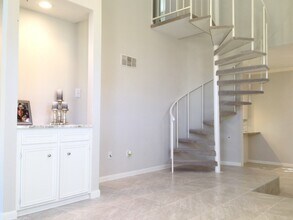 5515 Strack Rd in Houston, TX - Foto de edificio - Building Photo