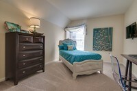 Building Photo - Central Pointe Apartment Homes in Charlotte, North Carolina