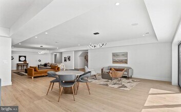 1519 Spring Vale Ave in McLean, VA - Building Photo - Building Photo