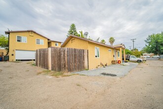 9066 Valencia St in Spring Valley, CA - Building Photo - Building Photo