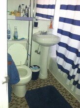 77 Bradeen St, Unit 6 in Boston, MA - Building Photo - Building Photo
