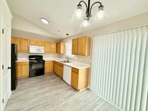 4504 Biesterfield Dr in Charlotte, NC - Building Photo - Building Photo