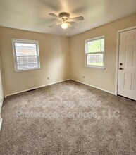 934 N Wood St in Griffith, IN - Building Photo - Building Photo