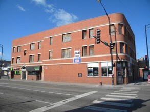 4801 W Chicago Ave in Chicago, IL - Building Photo - Building Photo