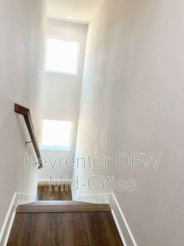 1431 Pearson St in Irving, TX - Building Photo - Building Photo