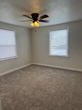 1221 S 12th St in Mount Vernon, WA - Building Photo - Building Photo