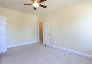 1555 4th St NW, Unit #2 in Washington, DC - Building Photo - Building Photo