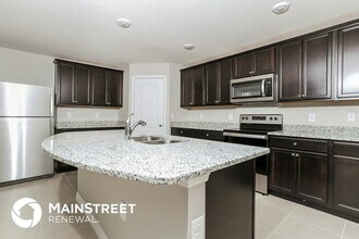 163 Violet Ct in Poinciana, FL - Building Photo - Building Photo