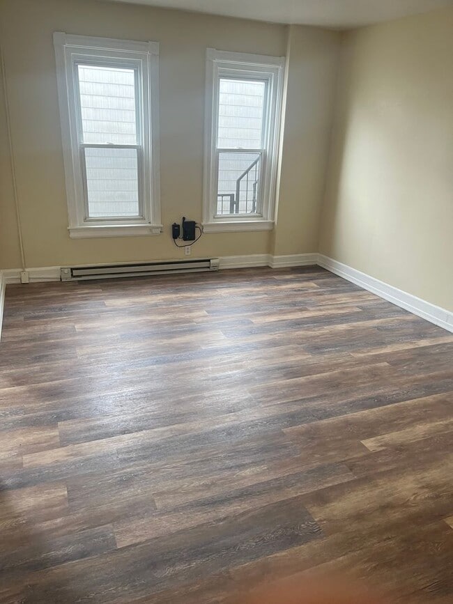 property at 841 N 7th St