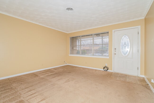 206 Valencia Dr in Garland, TX - Building Photo - Building Photo