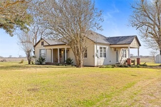 18218 Buck Rd in Washington, TX - Building Photo - Building Photo