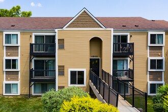 Manchester West in Ann Arbor, MI - Building Photo - Building Photo
