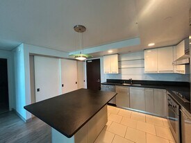 1200 Queen Emma St in Honolulu, HI - Building Photo