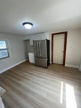 714 W 8th St in Monroe, MI - Building Photo - Building Photo