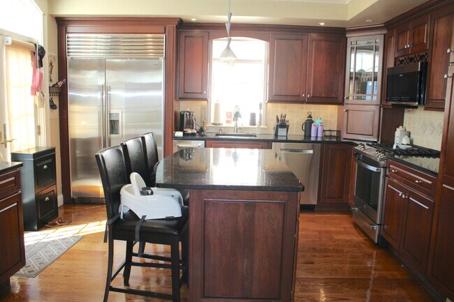 33 Franklin St, Unit 2