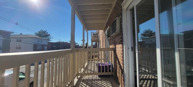 17 Cuozzo St in Belleville, NJ - Building Photo - Building Photo