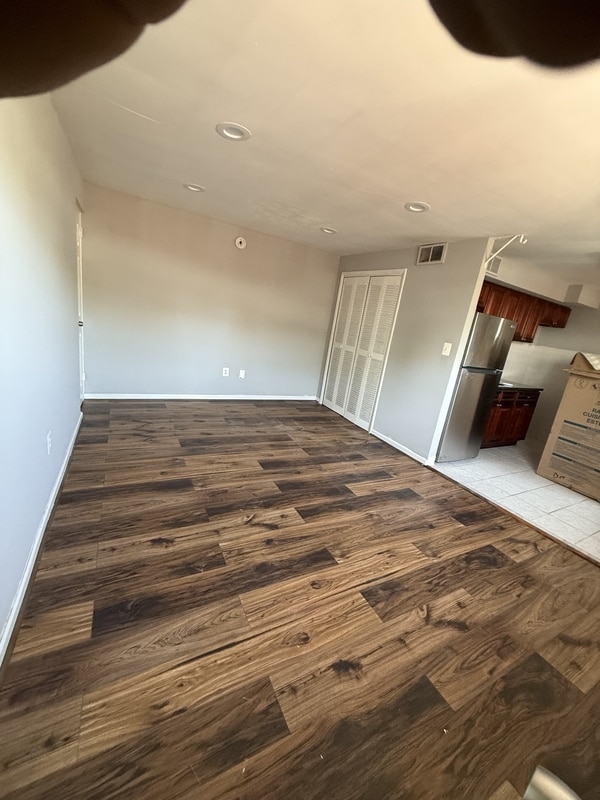 property at 4132 Longshore Ave