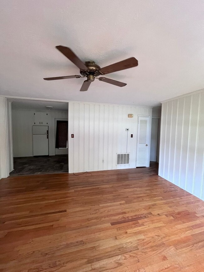 property at 13001 Elm Ave