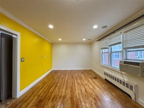 16 Arlington St in Yonkers, NY - Building Photo - Building Photo