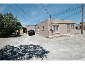 619 Val Verde St in El Paso, TX - Building Photo - Building Photo