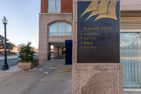 Flagship Wharf in Charlestown, MA - Foto de edificio - Building Photo