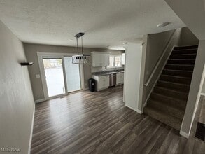 7500 Lakeshore Blvd in Mentor, OH - Foto de edificio - Building Photo